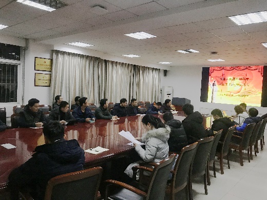说明: D:\0研究生\党员\博士党支部\照片\20191206组织生活会.jpg